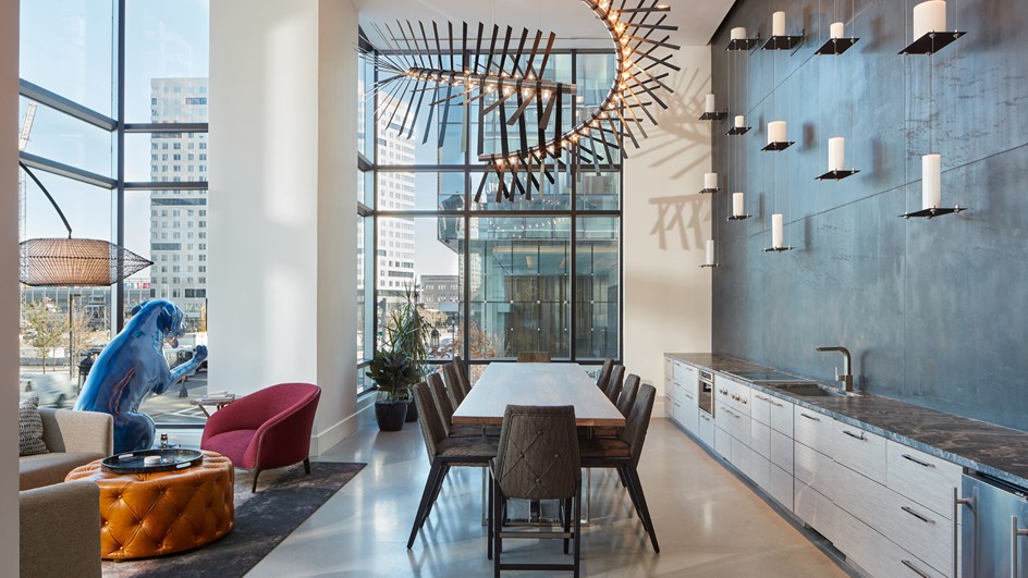 Watermark Seaport Livingroom