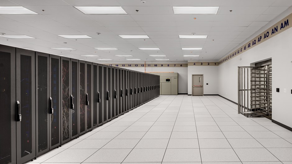 peak-10-data-hall