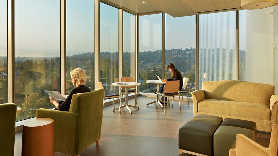 healthcare-uw-montlake-waiting-area