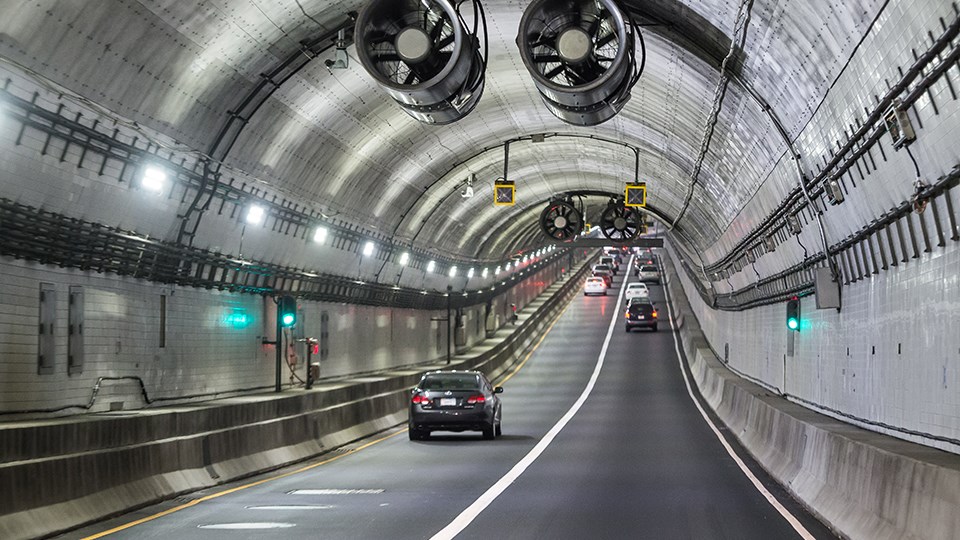 tunnels-elizabeth-river