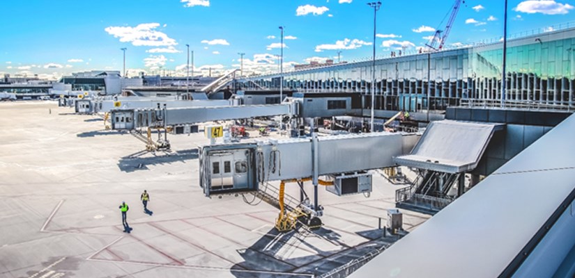 View from the North leg of new airside space and Concourse B’s passenger boarding bridges View from the North leg of new airside space and Concourse B’s passenger boarding bridges